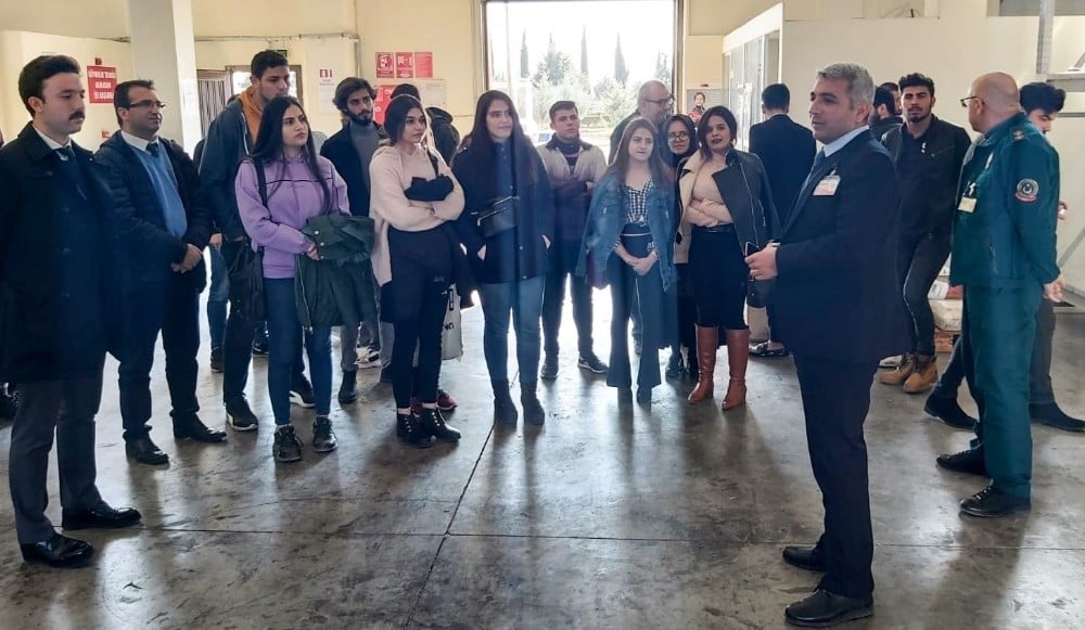 GAÜN öğrencilerinden Gaziantep Havalimanı Gümrük Müdürlüğü’ne inceleme gezisi 