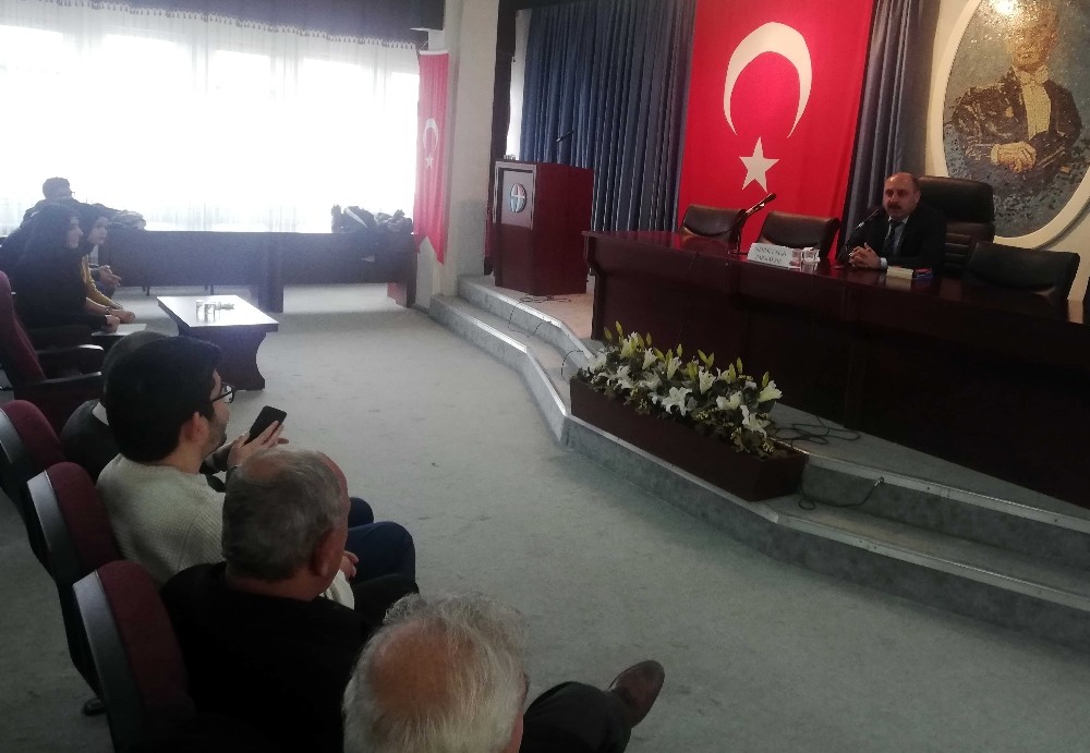 GAÜN’de çözüm önerileri konferansı 
