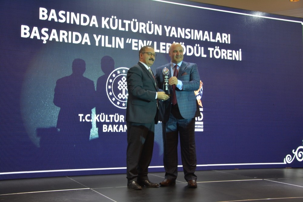 GAÜN’e ‘Başarıda Yılın En’leri’ ödülü 