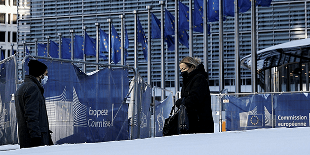 Gaz krizi Avrupayı vuruyor: Donmaya başladılar!