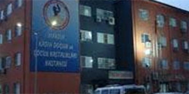 'Gaz sancın var' dedikleri kadın tuvalette doğum yaptı!