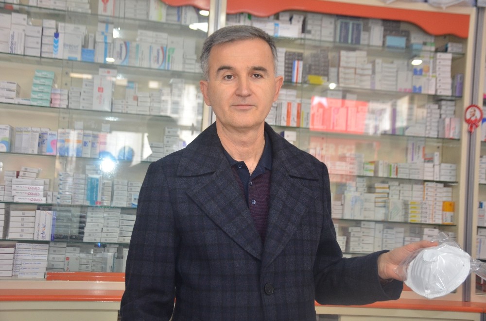 Gazete ve kâğıtlara dikkat, korona virüs 5 saat bunlarda kalabiliyor 