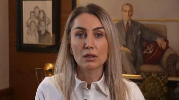 Gazeteci Fuat Uğur’dan Dilek İmamoğlu’na ‘Kul Hakkı’ Ayarı: ‘Biz sizin fonladığınız o gazeteci kılıklı şahıslardan değiliz’