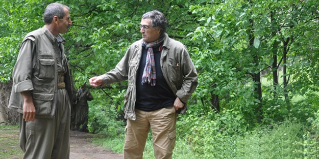 Gazeteci görünümlü PKK destekçisi Hasan Cemal Erdoğan'a saldırdı