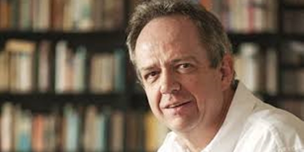 Gazeteci Jenkins: Cemaat üyeleri Afrika'ya kaçıyor