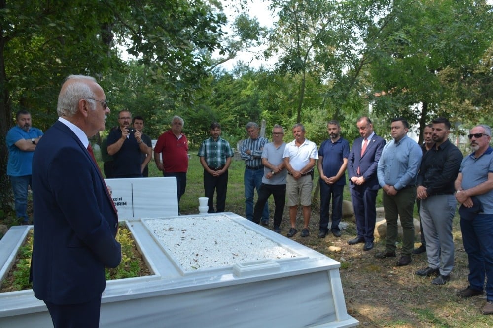Gazeteci Şevki Yıldırım ölümünün 2. yılında anıldı 