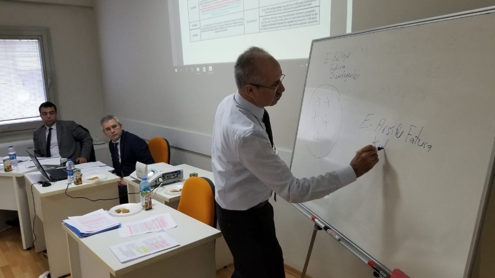 Gazetecilere e-Belge ve e-Defter uygulamaları anlatıldı 