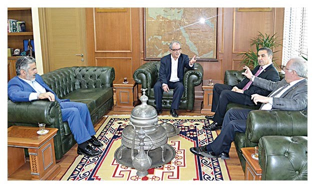 Gazetemize ‘geçmiş olsun’ ziyaretleri sürüyor…