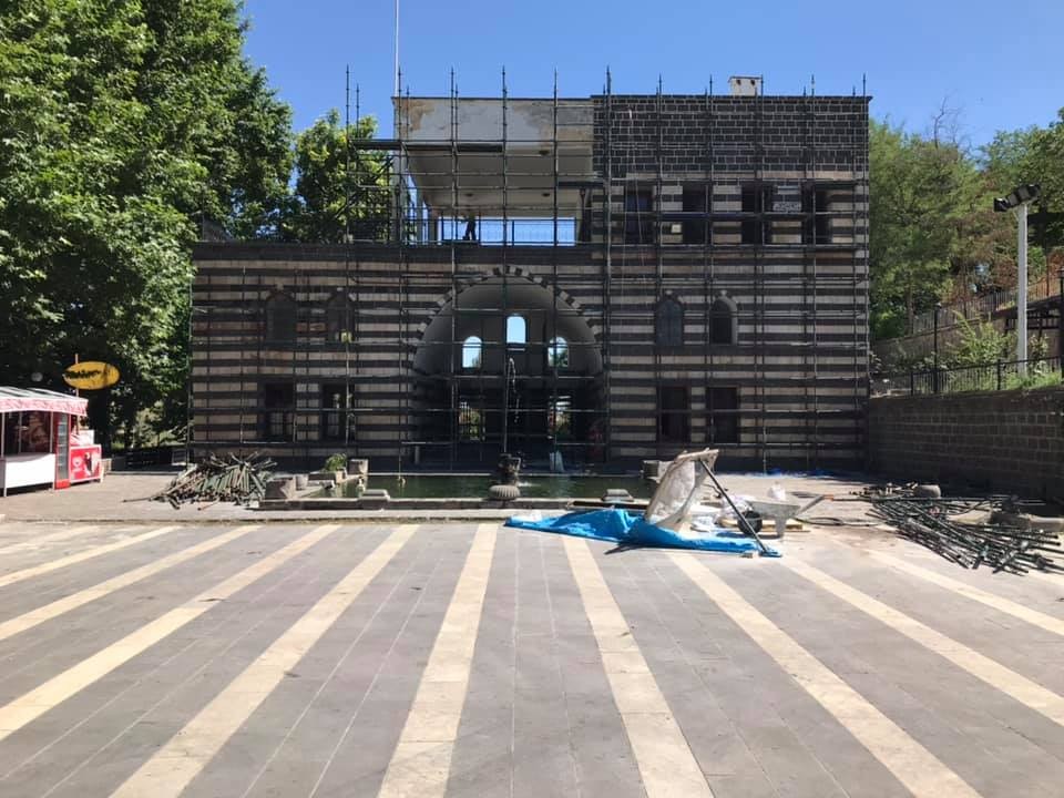 Gazi Köşkü’nde onarım çalışmaları devam ediyor 