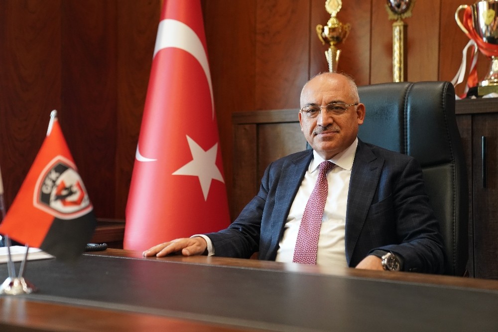 Gaziantep FK Başkanı Büyükekşi’den 23 Nisan mesajı 