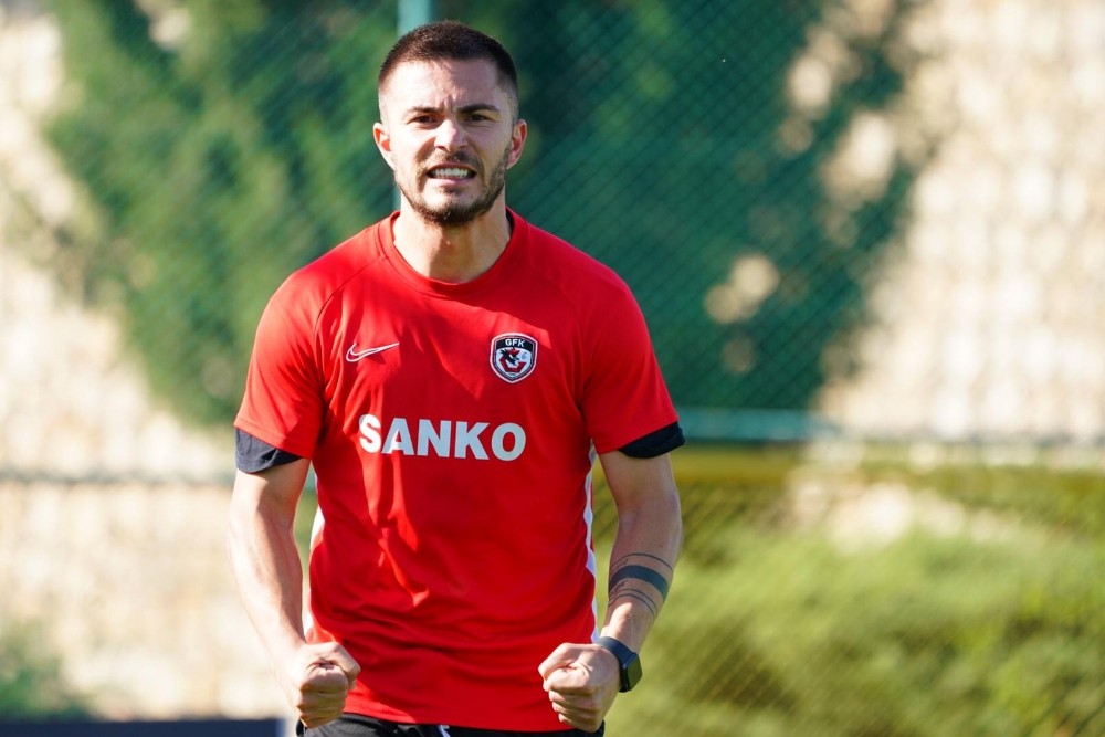 Gaziantep FK korona sonrası ilk antrenmanını yaptı 
