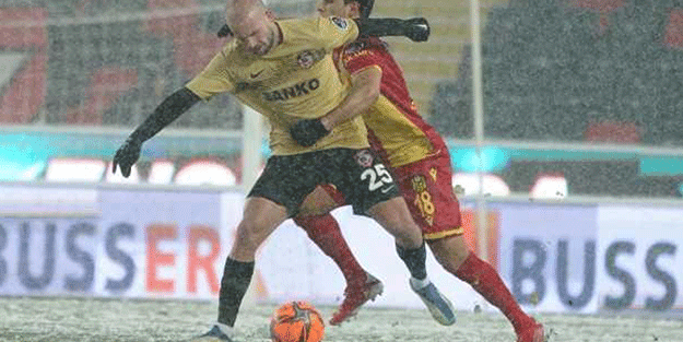Gaziantep FK-Yeni Malatyaspor maçı ertelendi! Sumudica çıldırdı