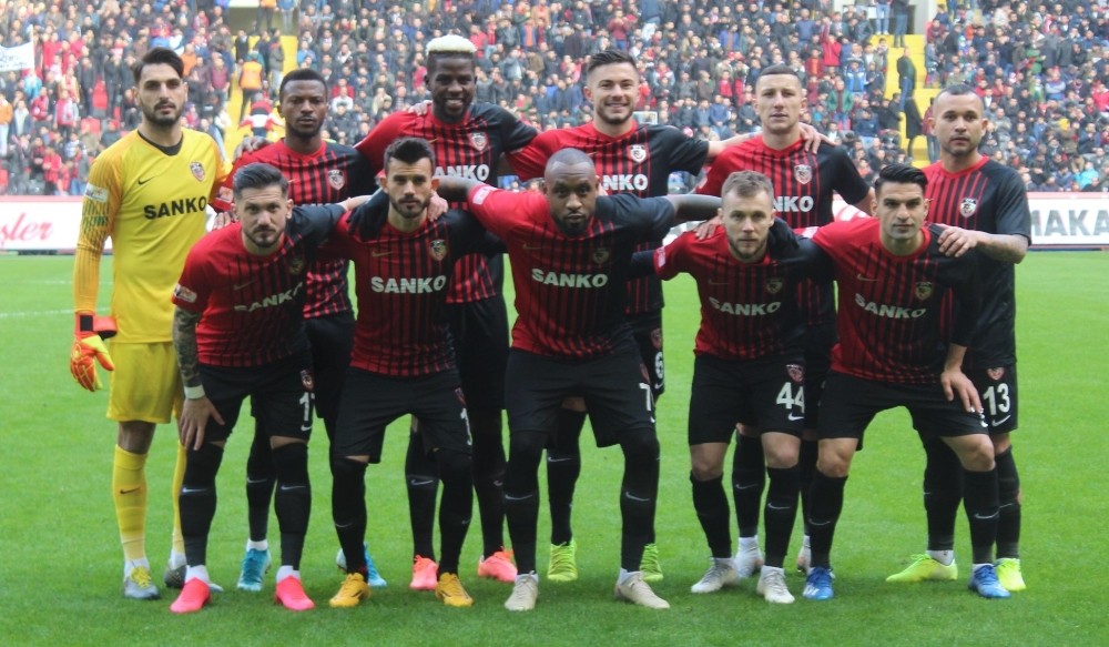 Gaziantep FK’da futbolculara seyahat izni verildi 