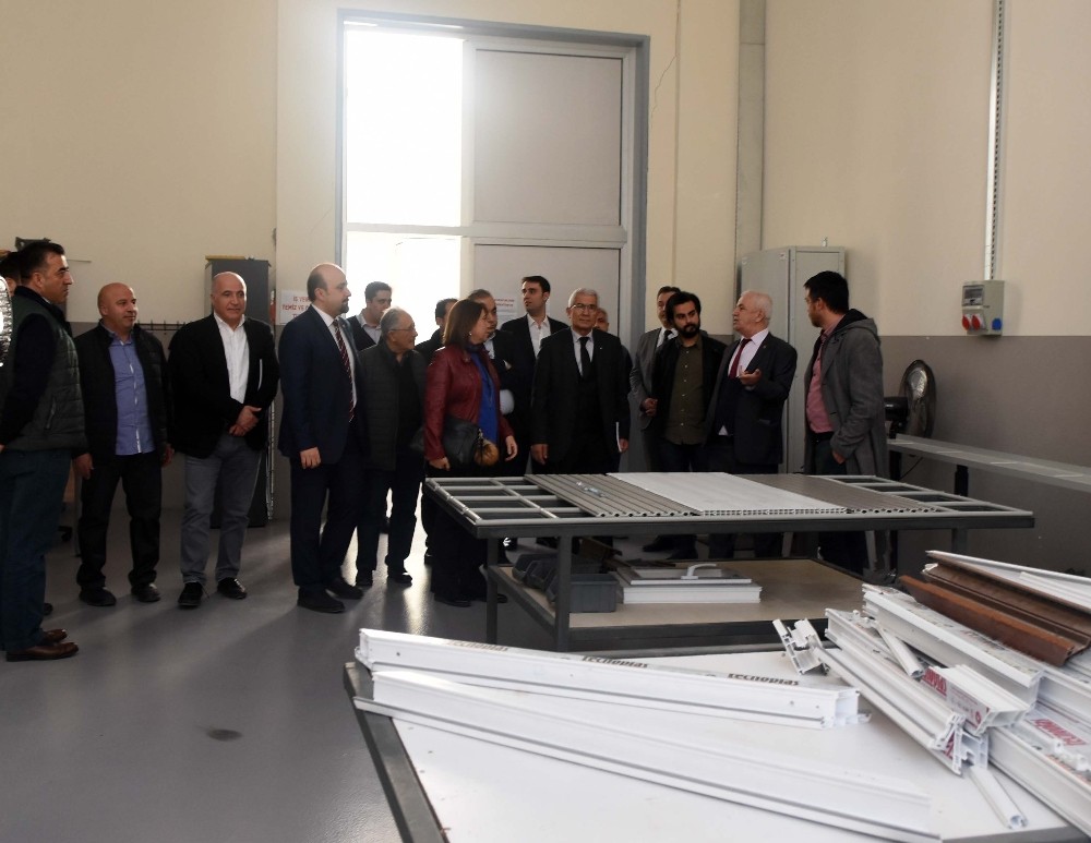 Gaziantep İTÜ mezunları derneği’nden GSO-MEM’e ziyaret 