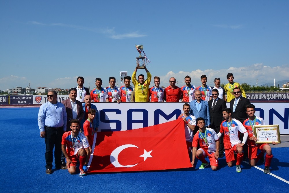 Gaziantep Polisgücü erkek hokey takımı Türkiye şampiyonu 