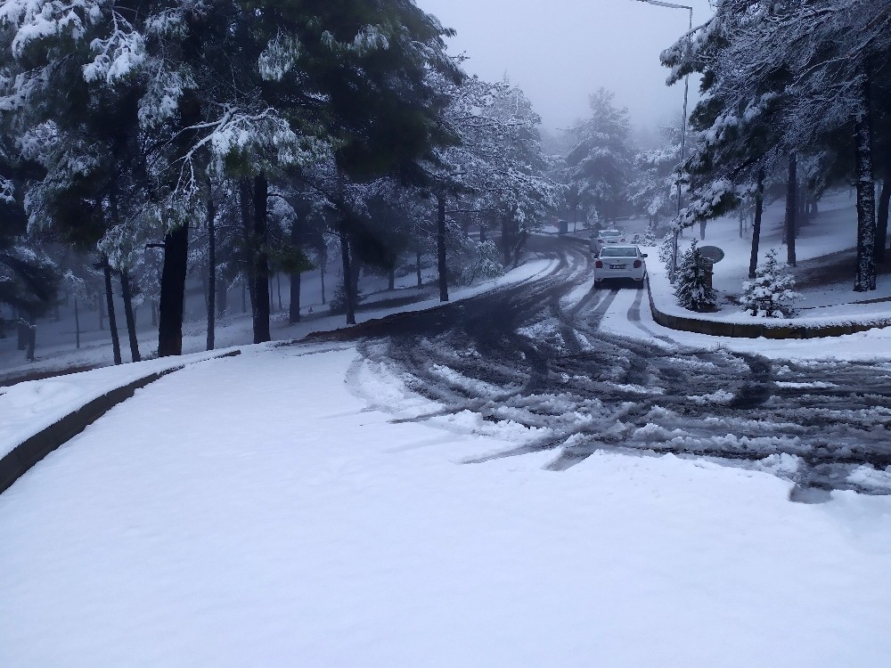 Gaziantep’e mevsimin ilk karı yağdı 