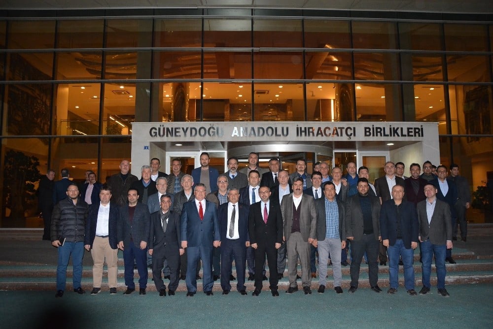 Gaziantepli halıcılardan ortak hareket adımı 
