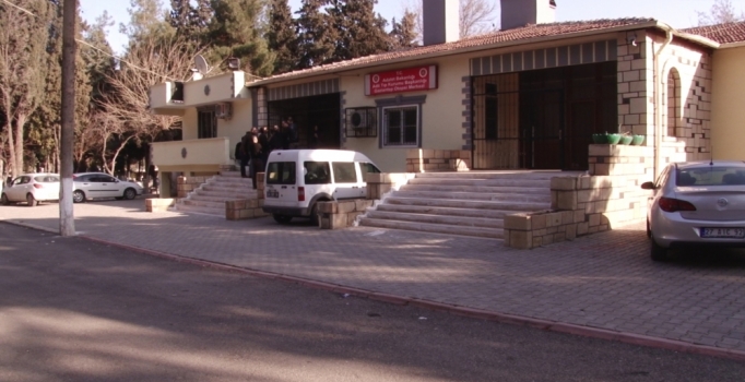 Gaziantep'te 4'üncü kattan düşen Beyza hayatını kaybetti