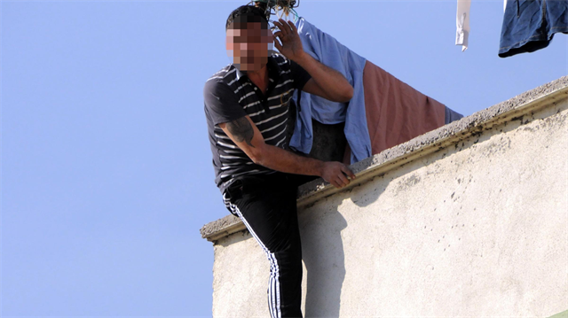 Gaziantep'te 5 yıldır aranıyordu polisi görünce intihara kalkıştı