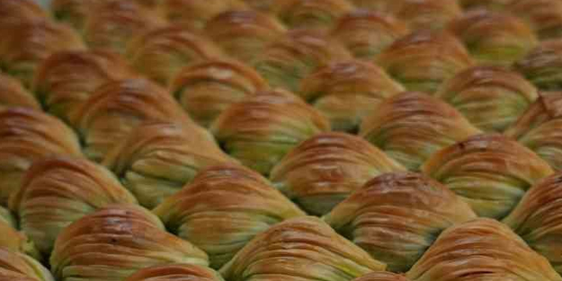 Gaziantep’te baklava satışında rekor geldi! Peki, ev yapımı antep baklavası tarifi nasıl yapılır?