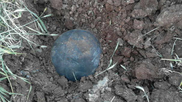 Gaziantep'te buğday tarlasında bulunan metal cisim imha edildi