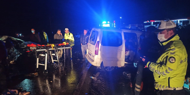 Gaziantep'te feci kaza: 2 ölü, 10 yaralı