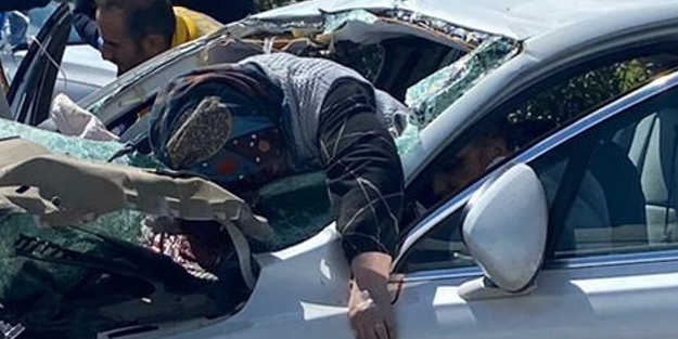 Gaziantep'te feci kaza! Otomobil TIR'a arkadan çarptı, 2 kişi öldü