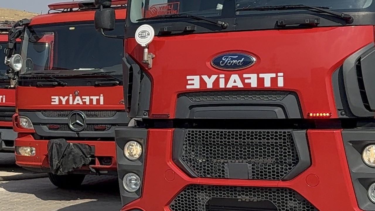 Gaziantep’te Geri Dönüşüm Fabrikasında Yangın: 3 Saatte Kontrol Altına Alındı