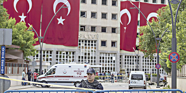 Gaziantep’te hain saldırı: 2 şehit