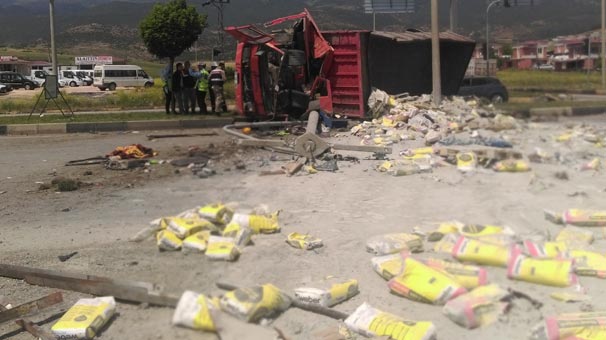 Gaziantep'te kamyonun freni boşaldı: 1 ölü