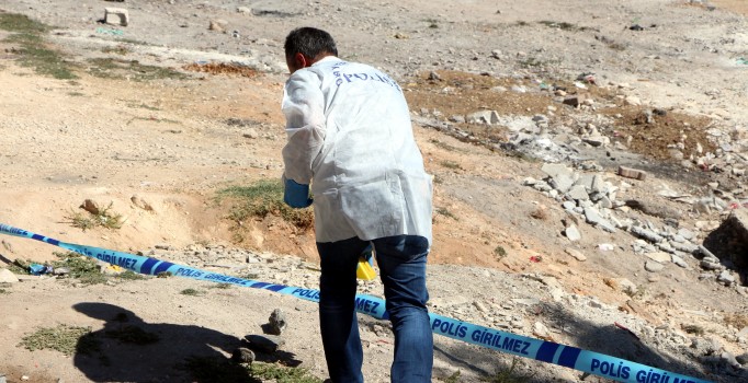 Gaziantep'te kanalizasyonda el bombası bulundu