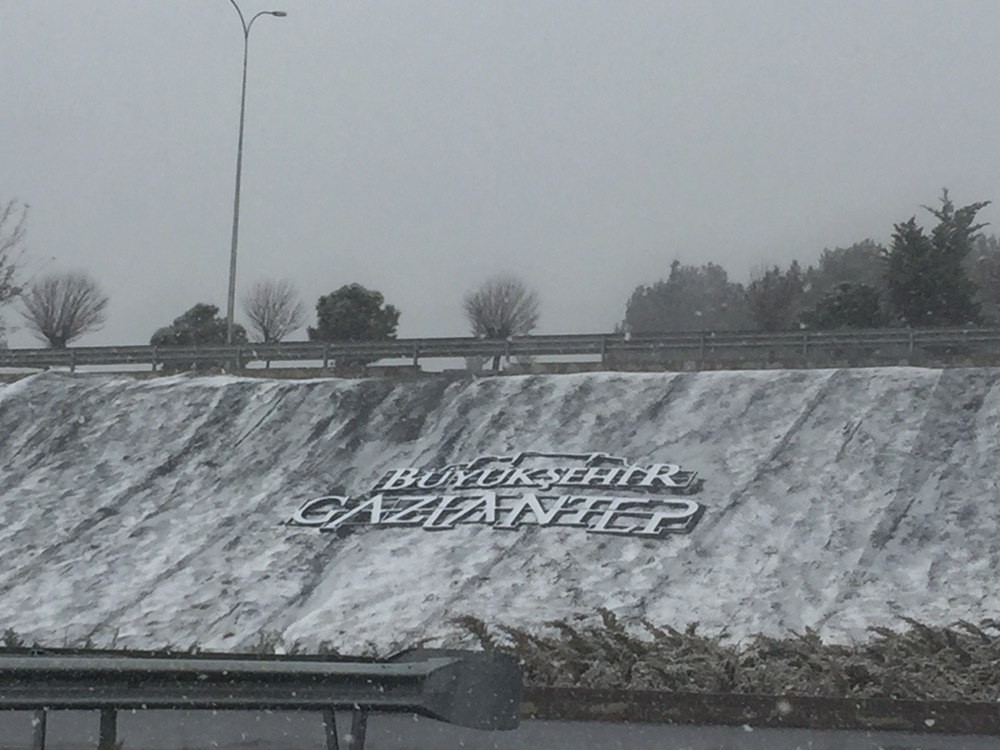 Gaziantep’te kar yağışı başladı 
