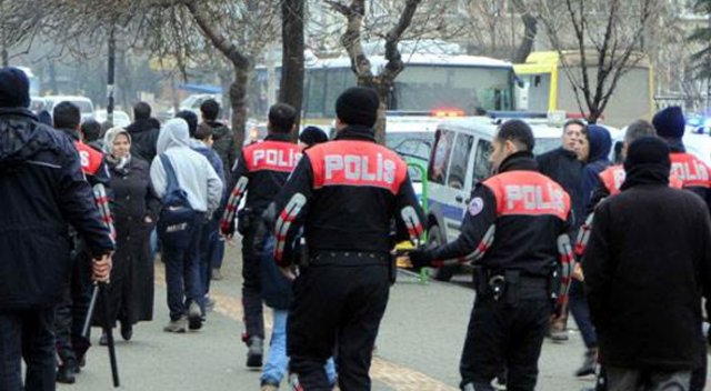 Gaziantep'te liseliler kavga etti, polis güçlükle ayırdı