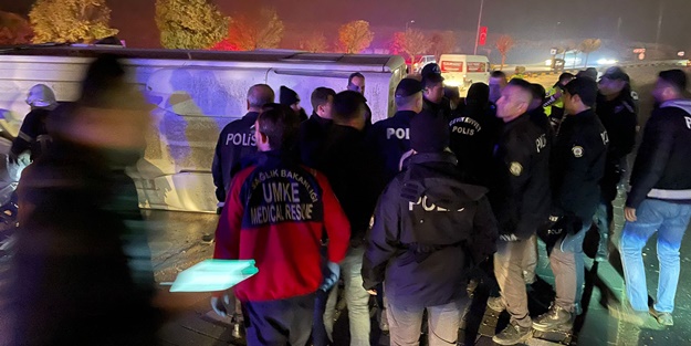 Gaziantep'te polis midibüsü devrildi! 5 memur yaralandı