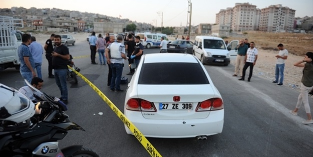 Gaziantep'te polise ateş açıldı