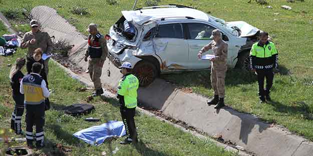 Gaziantep'te trafik kazası: 1 ölü, 3 yaralı