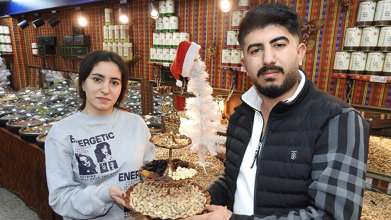 Gaziantep’te yılbaşı hareketliliği! Kuruyemiş tezgahlarında yoğun talep