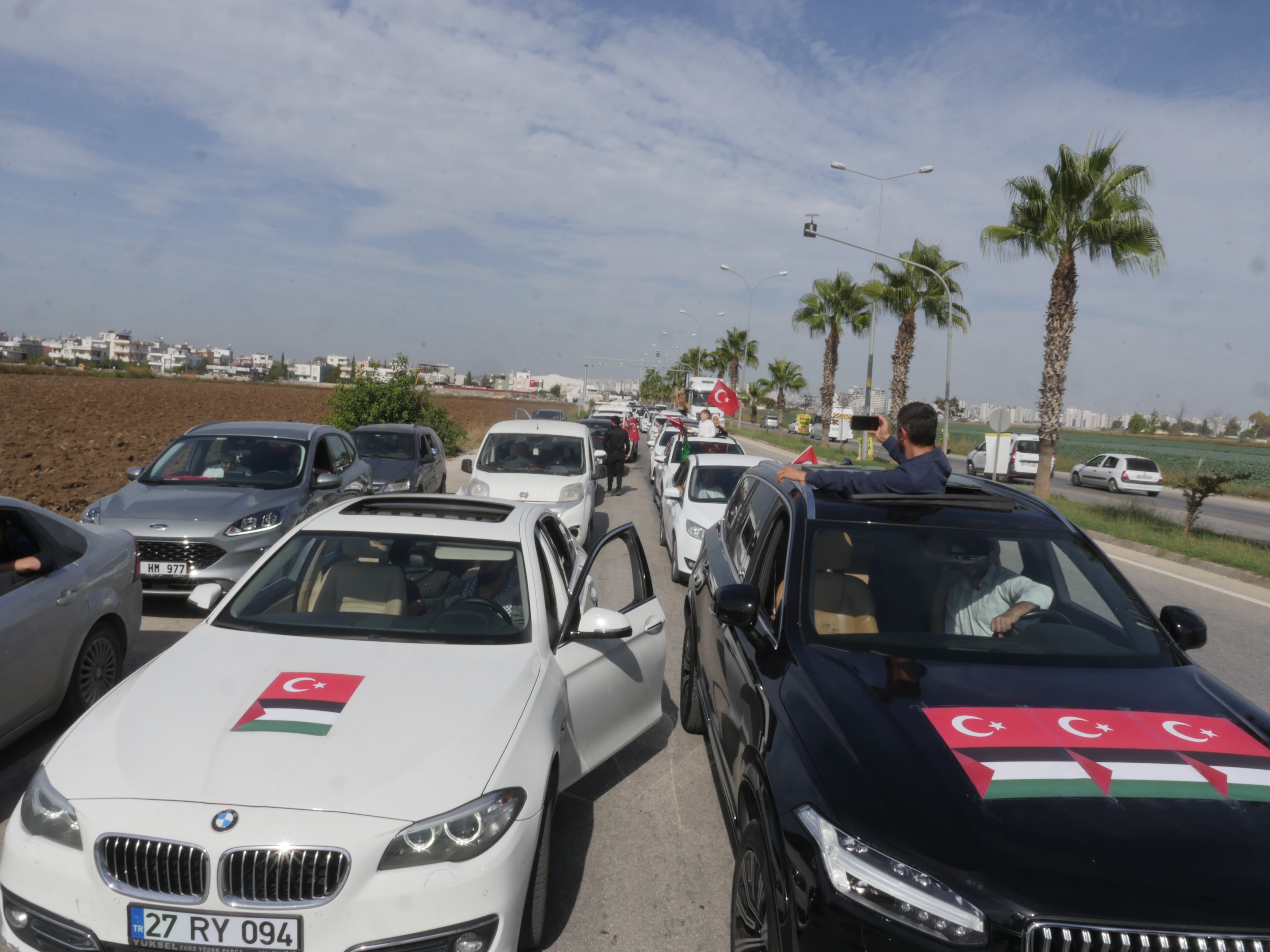 Gaziantep'ten Adana'ya Filistin'e destek konvoyu düzenlendi