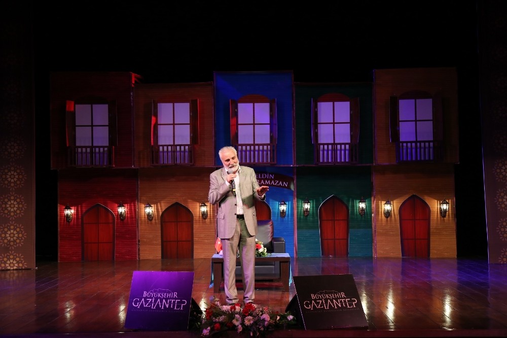 Gazikentte Hasan Kaçan ile kahkaha tufanı 