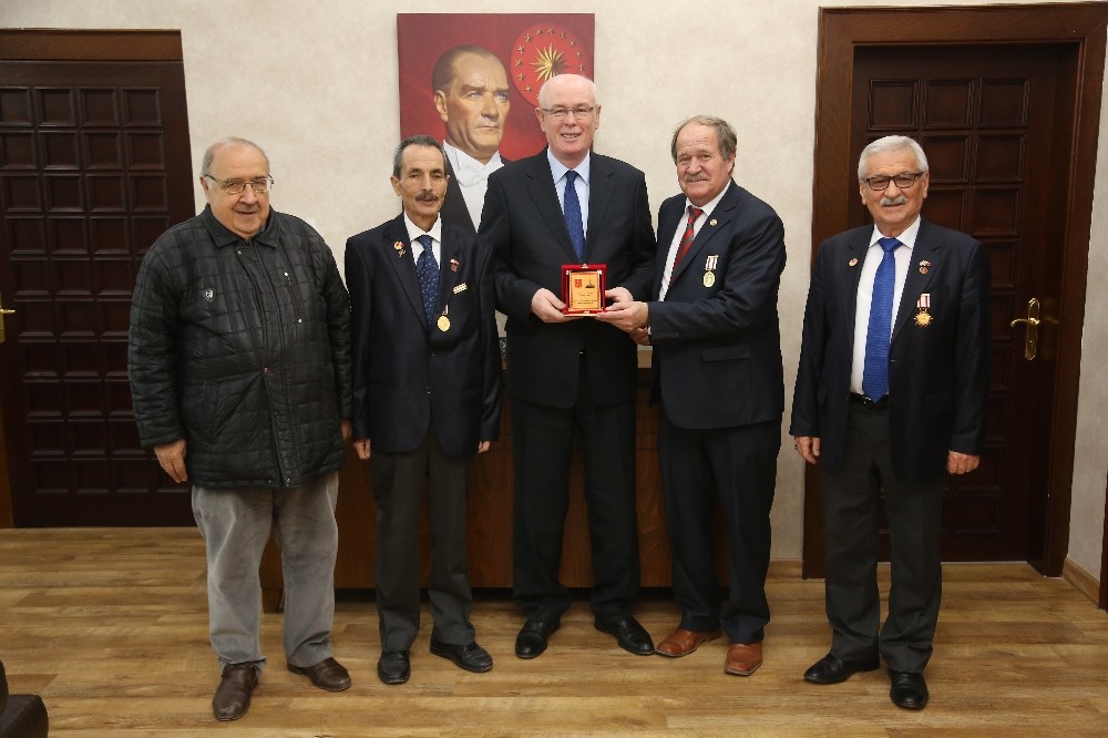 Gazilerden Başkan Kurt’a ziyaret 