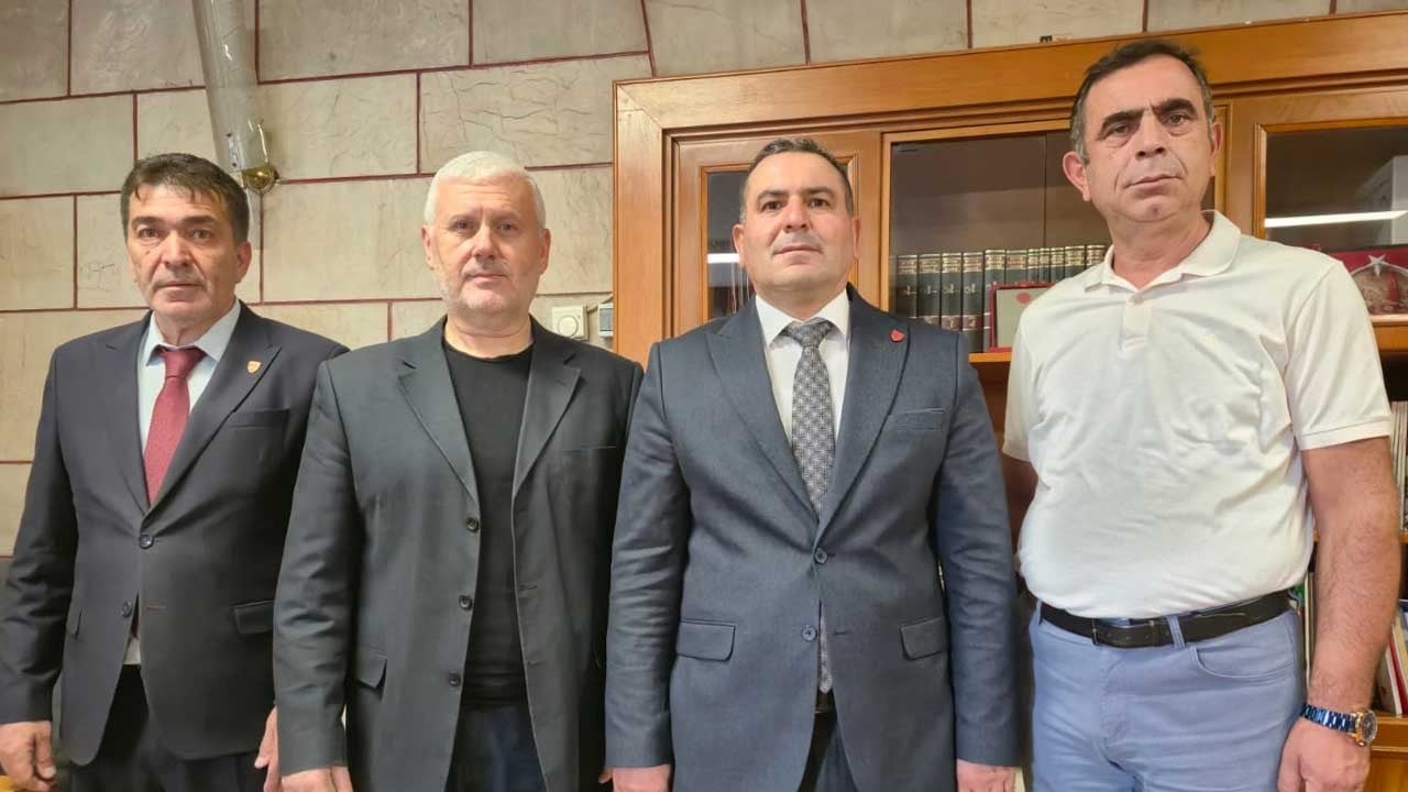 Gazilerden hak arayışlarında büyük destek veren Akit’e teşekkür ziyareti! Akit ailesinden Allah razı olsun
