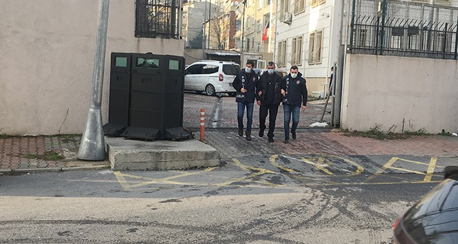 Gaziosmanpaşa'da bir baba, 2 oğlunu vurdu