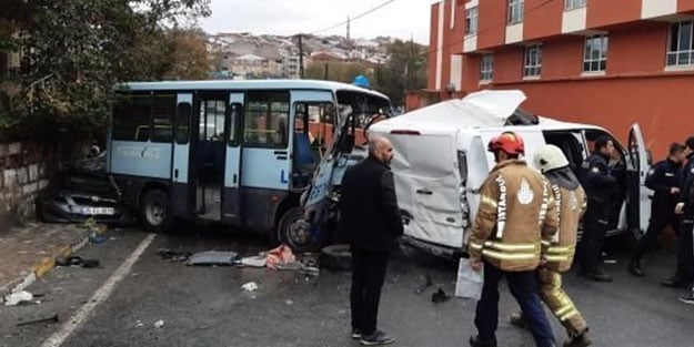 Gaziosmanpaşa'da feci kaza: Yaralılar var