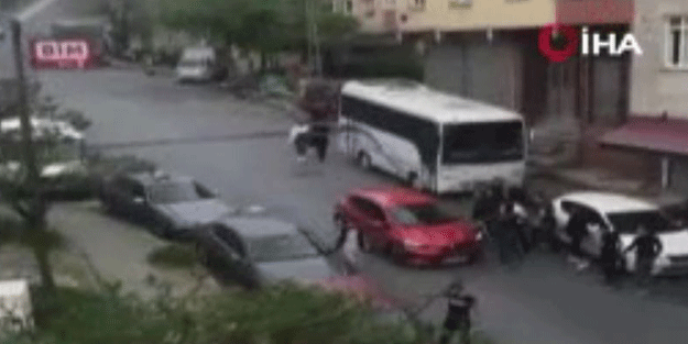 Gaziosmanpaşa’da yabancı uyruklu gruplar birbirine girdi