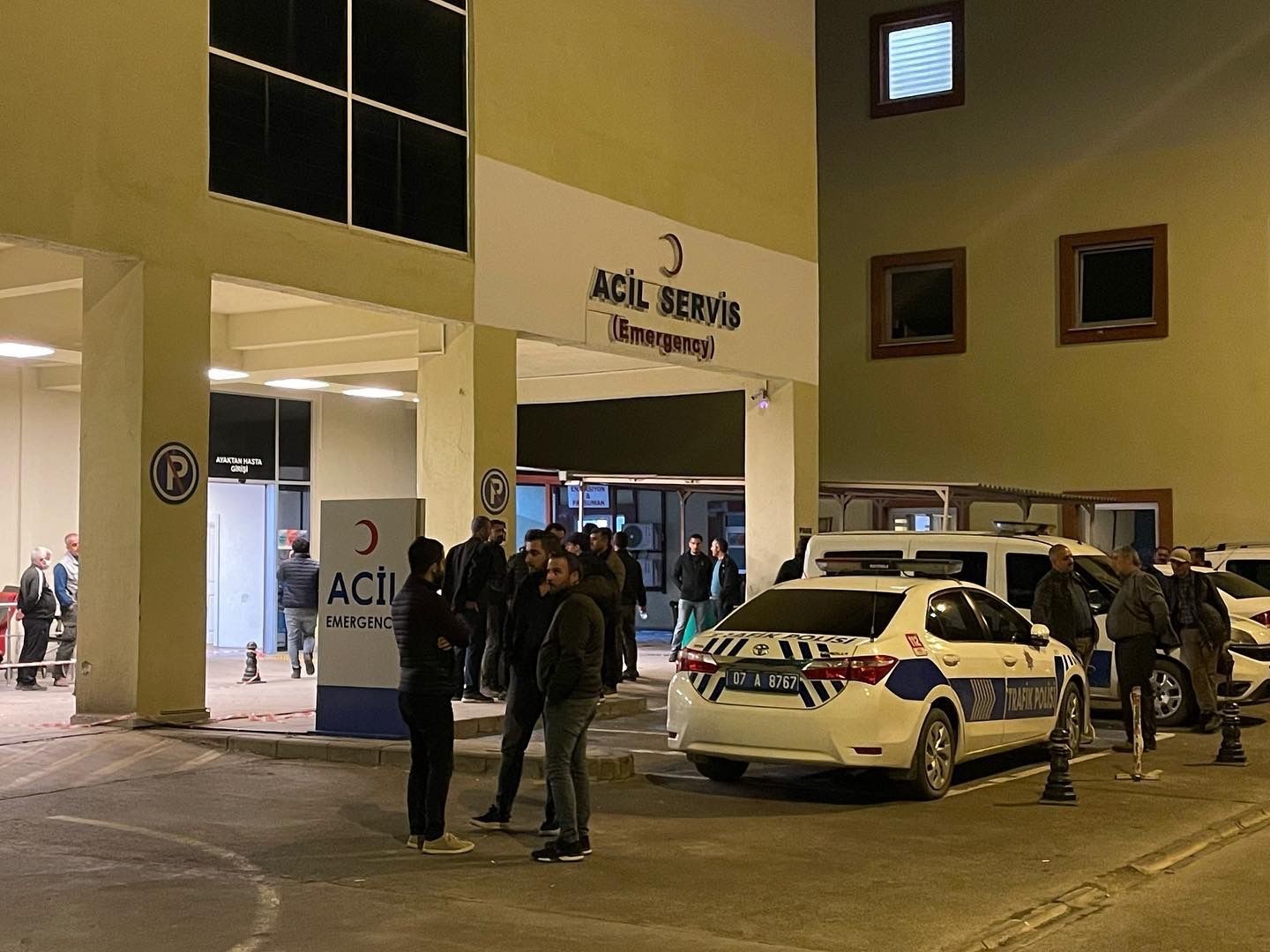 Gazipaşa'da büfeye silahlı saldırı: 1 yaralı