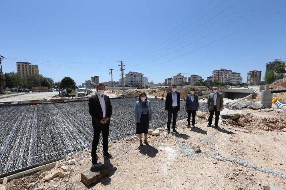 Gaziray ile İpekyolu’nun kesişim noktasında yapılan tünel 45 günde tamamlandı 