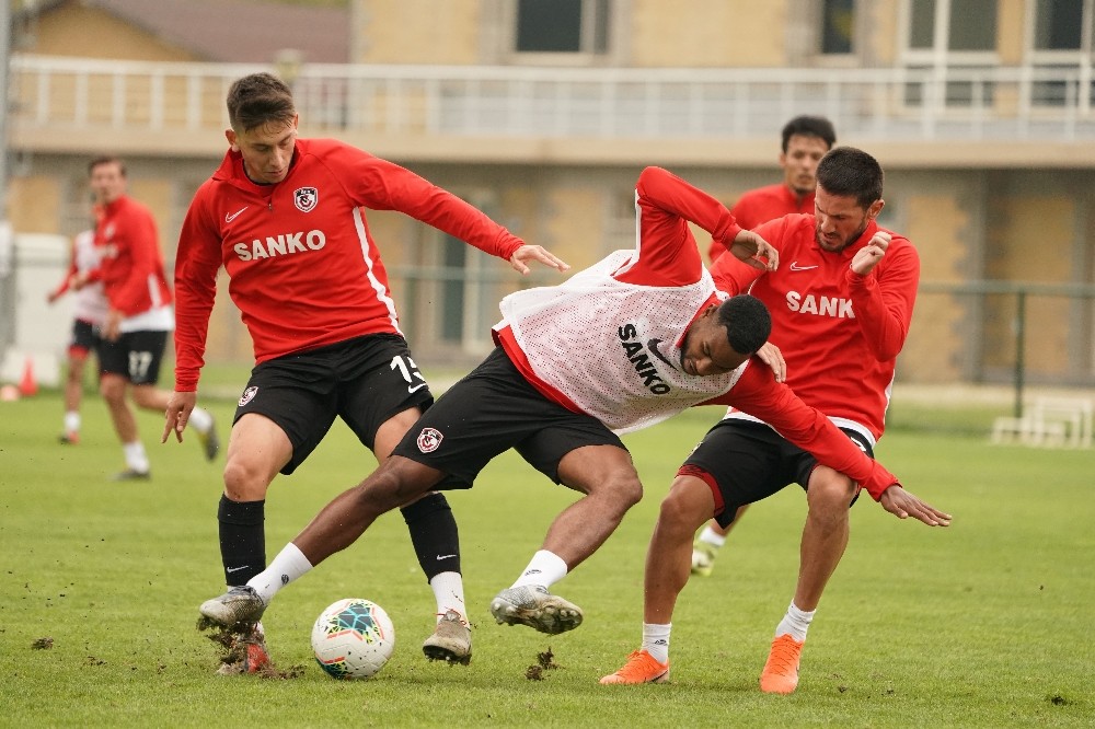 Gazişehir Gaziantepspor taktik çalıştı 
