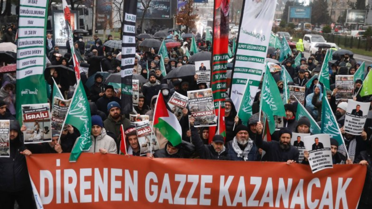 Gazze Dayanışma Platformu İsrail konsolosluğu önünde haykırdı: Direniş kazanacak işgal bitecek!