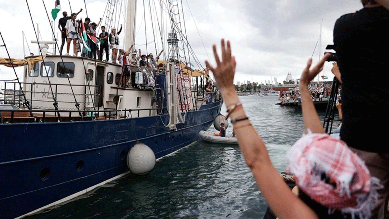 Gazze için yola çıkıyor! Küresel Sumud filosu Tunus’tan ayrıldı