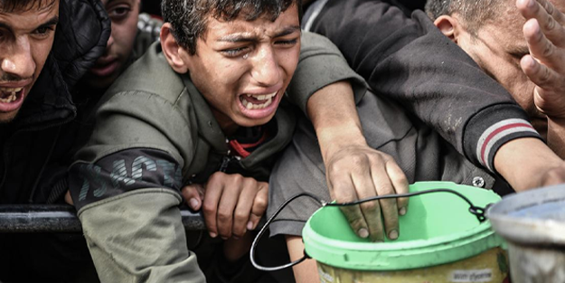 Gazze'de 50.000'den fazla çocuk açlık nedeniyle acil tedaviye muhtaç!